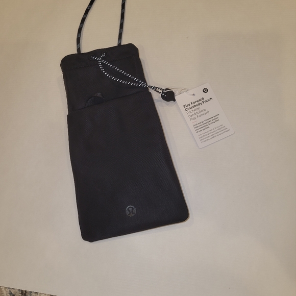 Lululemon Crossbody Pouch - Picture 5 of 7